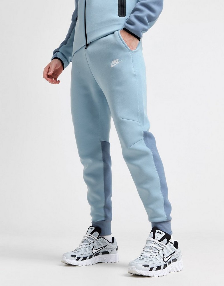 Pantaloni pentru bărbați NIKE PANTALONI  TECH PANT LT.ARMORY PANTS FB8002-440 Albastru