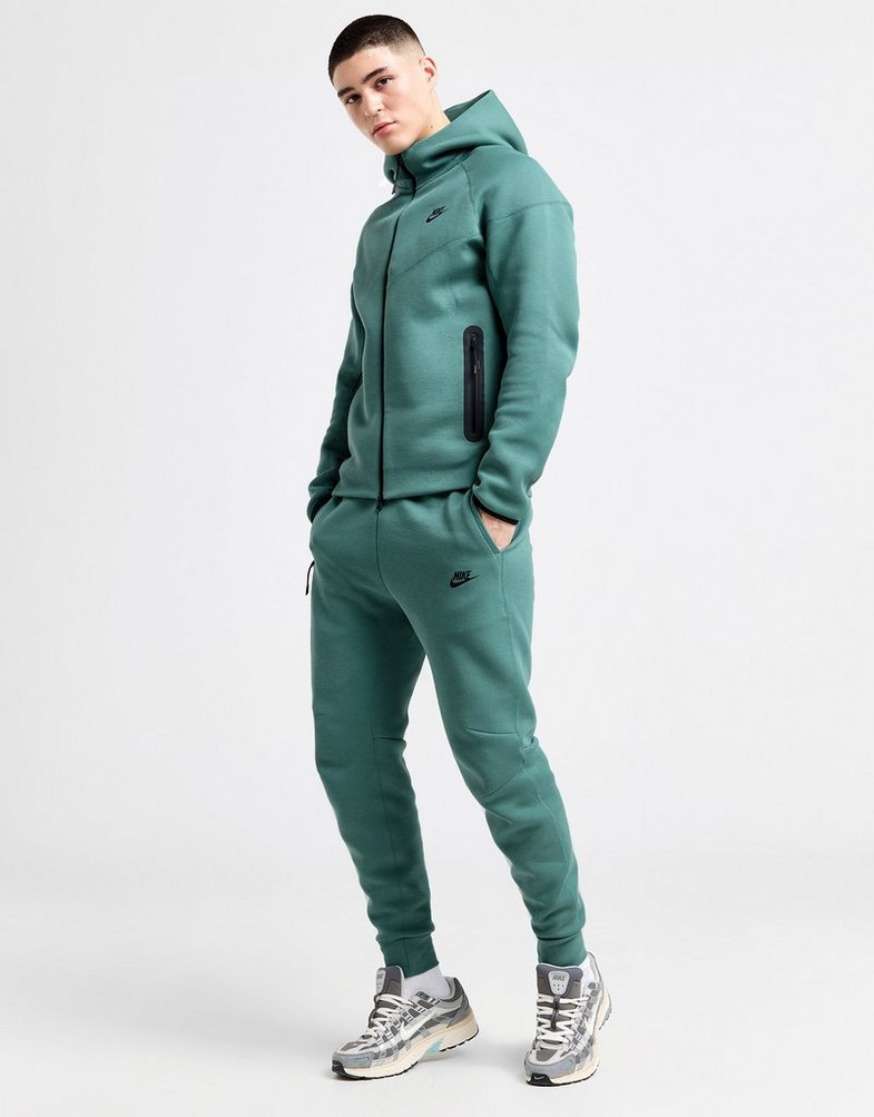 Pantaloni pentru bărbați NIKE PANTALONI  TECH FLEECE FB8002-361 Verde