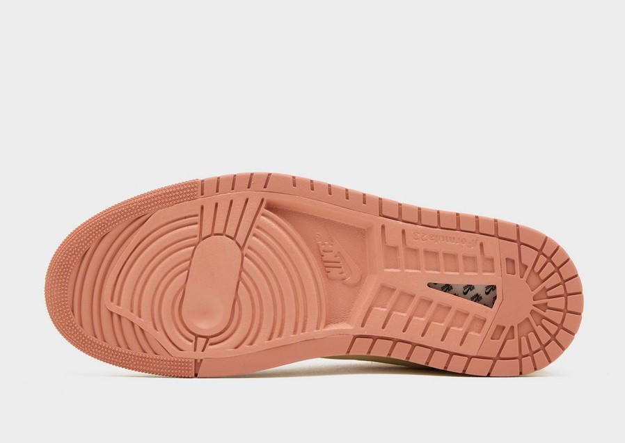 Мъжки маратонки AIR JORDAN 1 ZM AIR CMFT 2 DV1307-102 Бежов