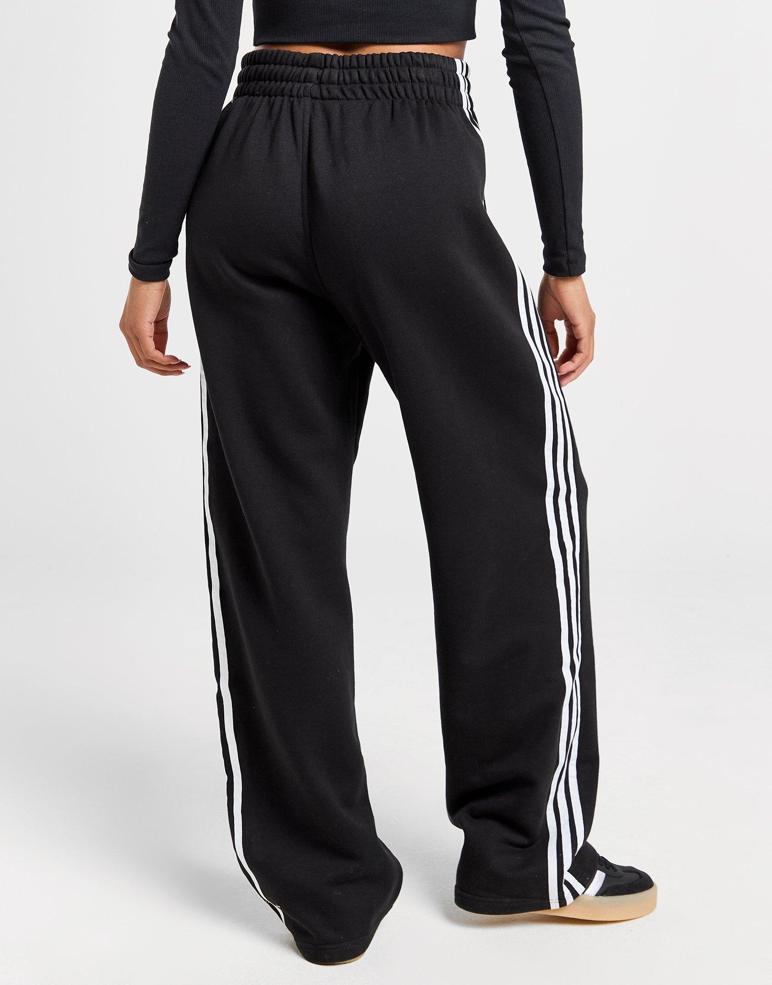 Női nadrág ADIDAS NADRÁG 3S WIDE JOGGERS IZ1876 Fekete