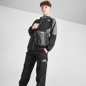 Pantaloni pentru copii THE NORTH FACE PANTALONI  TRISHULL CARGO BLACK