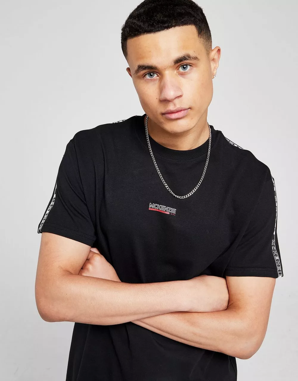 MCKENZIE ФУТБОЛКА ESS TAPE TEE BLK-BLK, фото 1 з 5