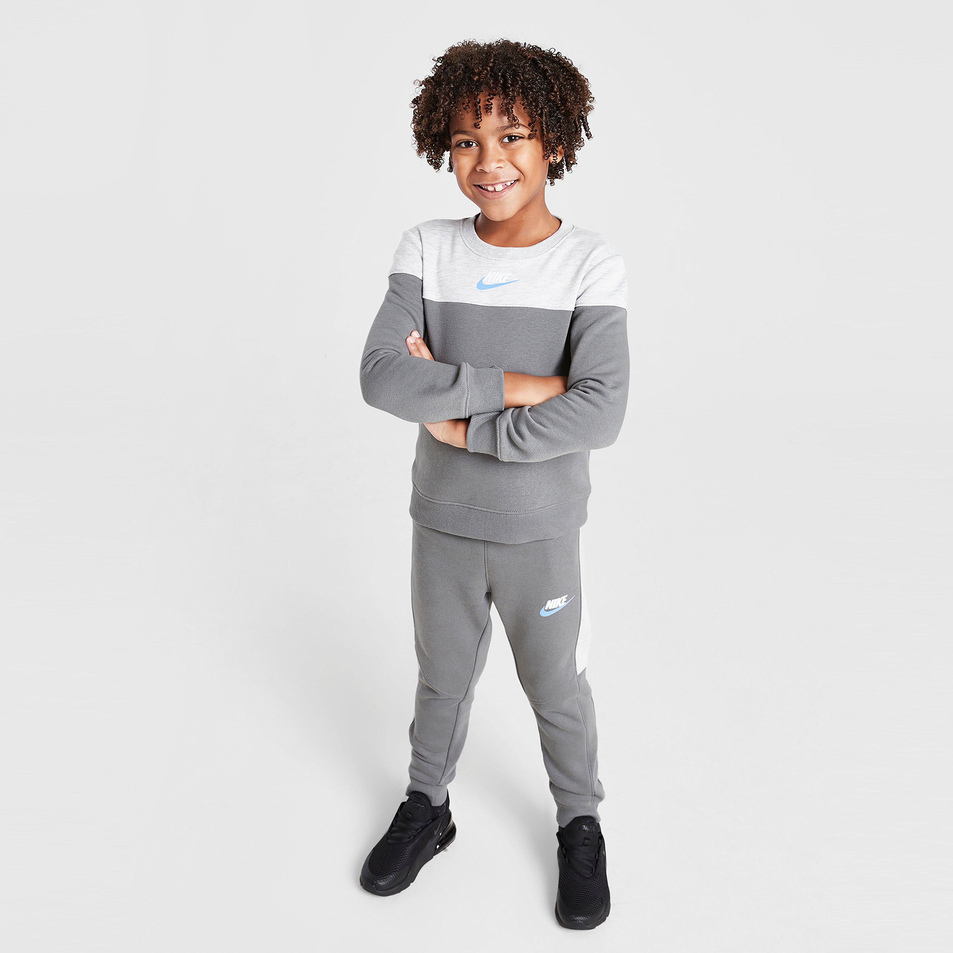 Dětská tepláková souprava NIKE SOUPRAVA C/B FUTRA CRW ST GRY B