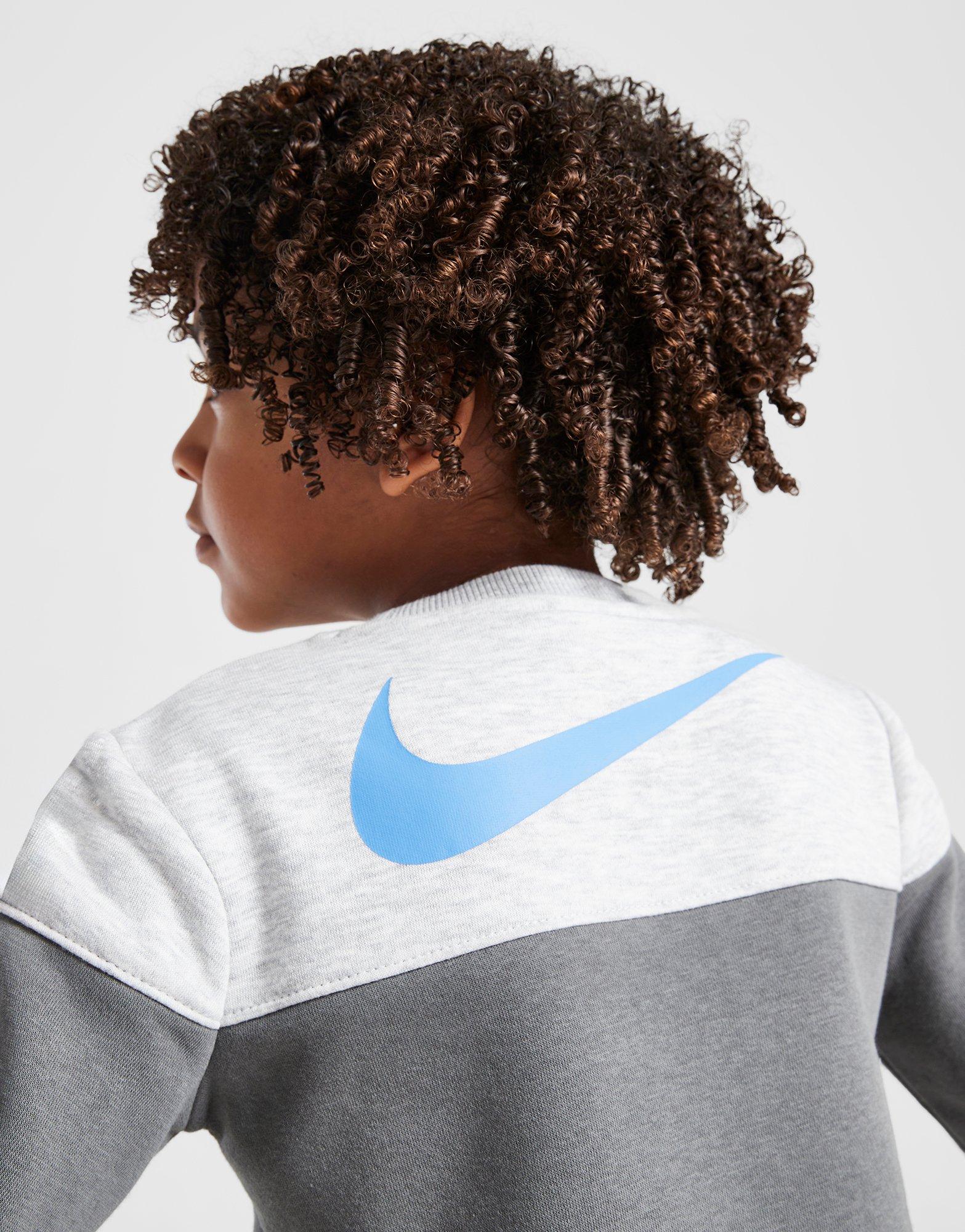 Gyerek melegítőszett NIKE SZETT C/B FUTRA CRW ST GRY B 86M402-M19 Szürke