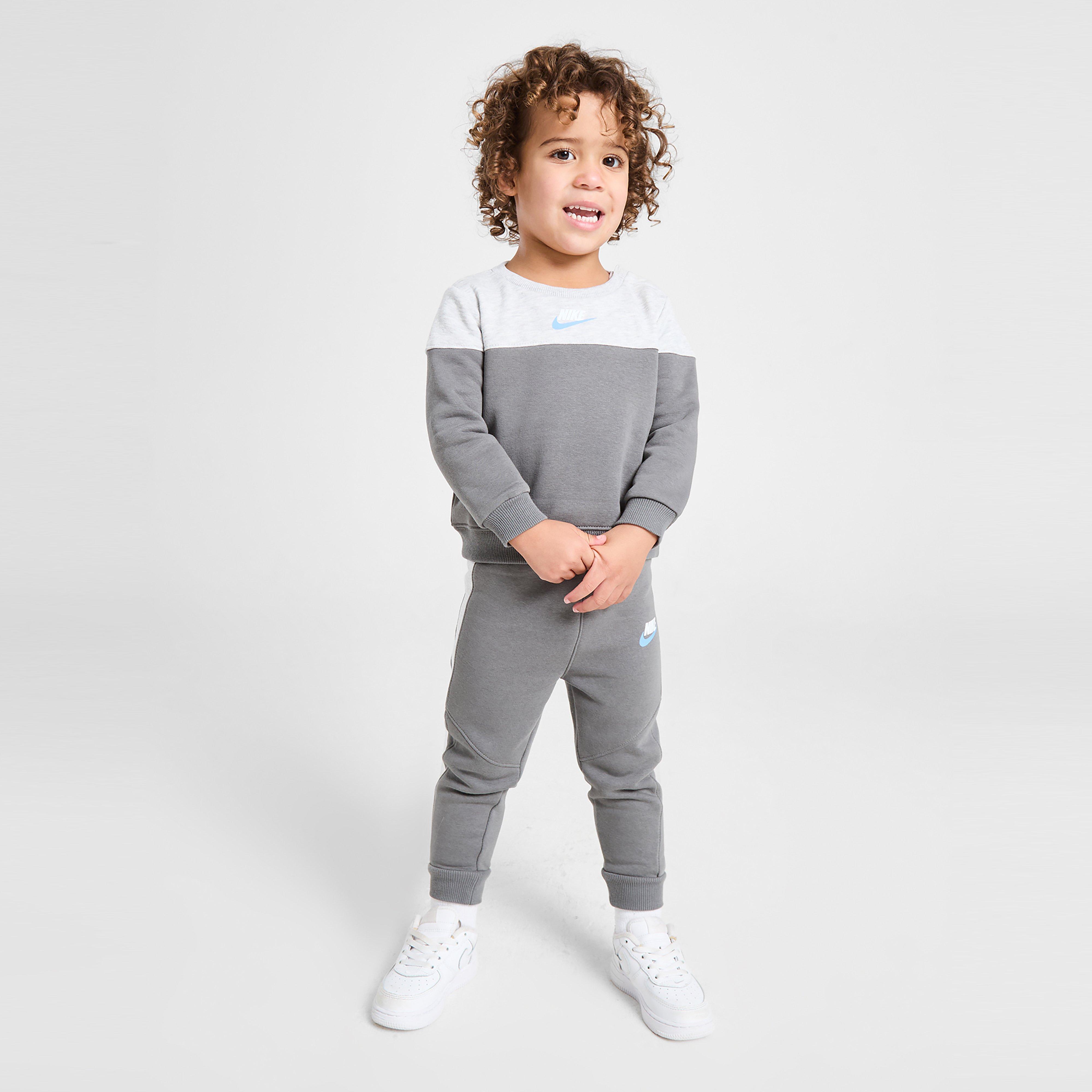 Dětská tepláková souprava NIKE SOUPRAVA C/B FUTRA CRW ST GRY B