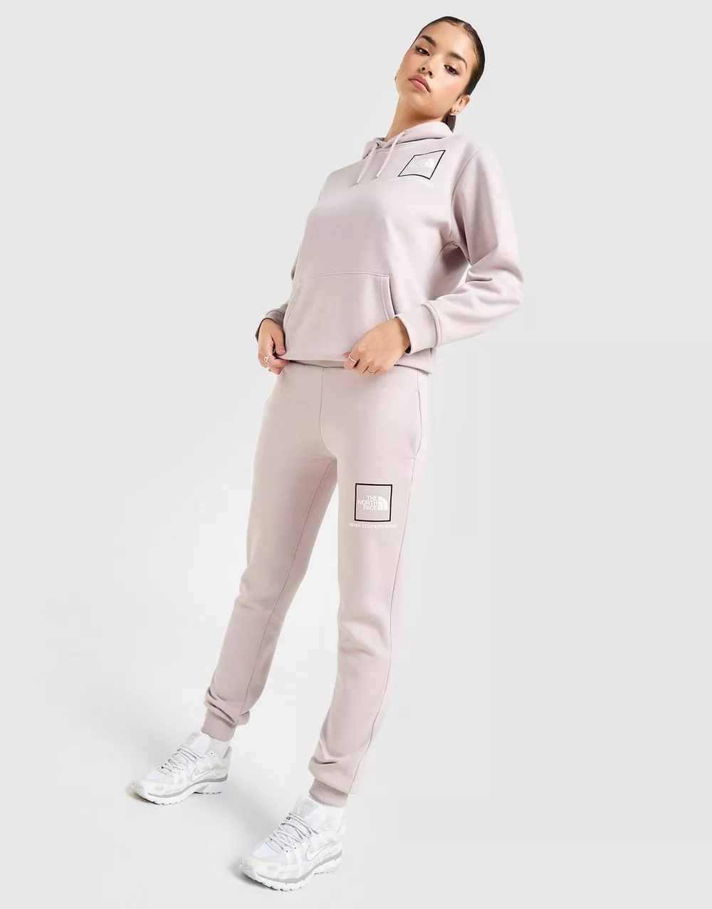 THE NORTH FACE ШТАНИ OUTLINE JOGGER MOON/WH, фото 1 з 5