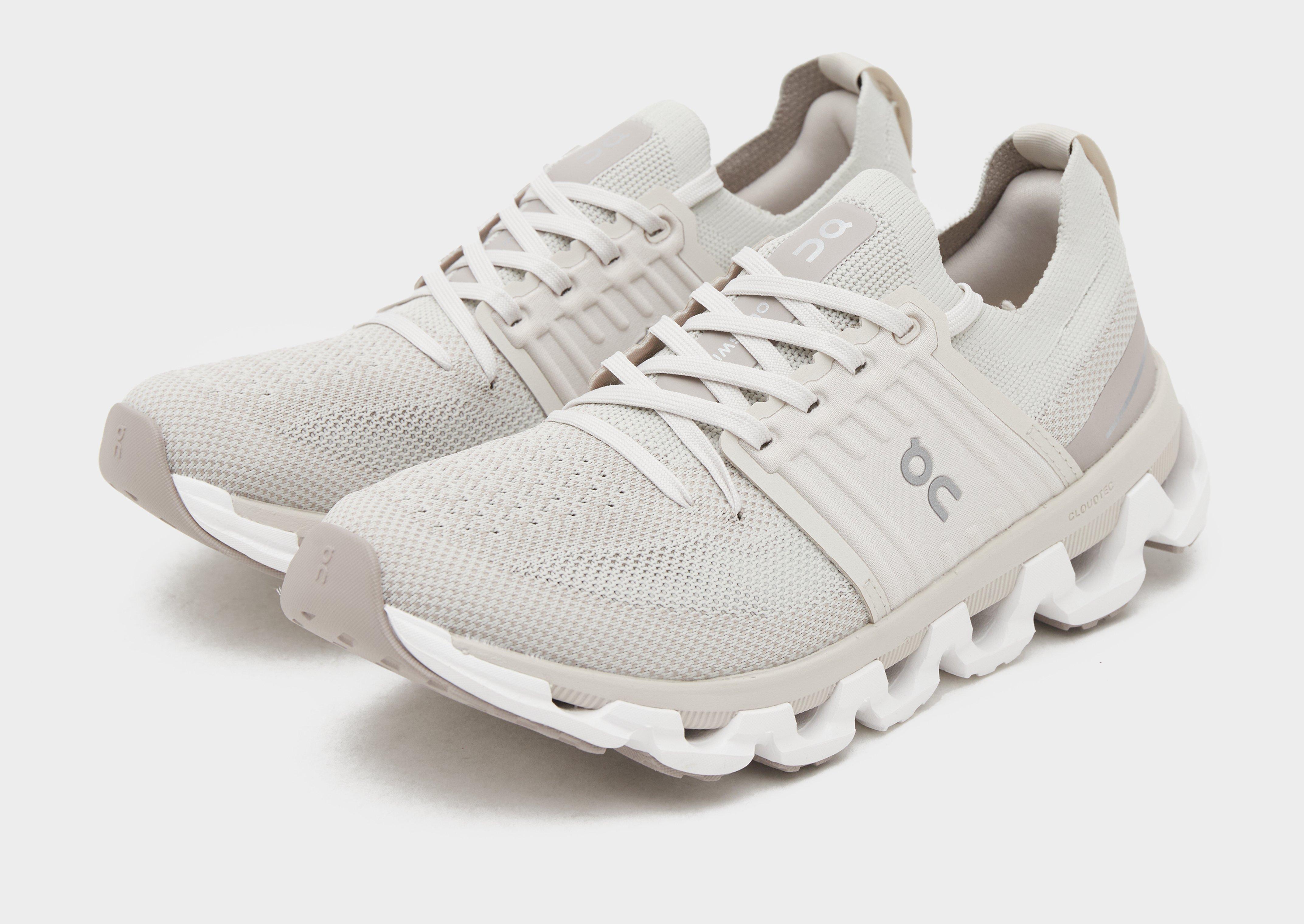 Дамски обувки за бягане ON CLOUDSWIFT 3  3WD10451020 Бежов