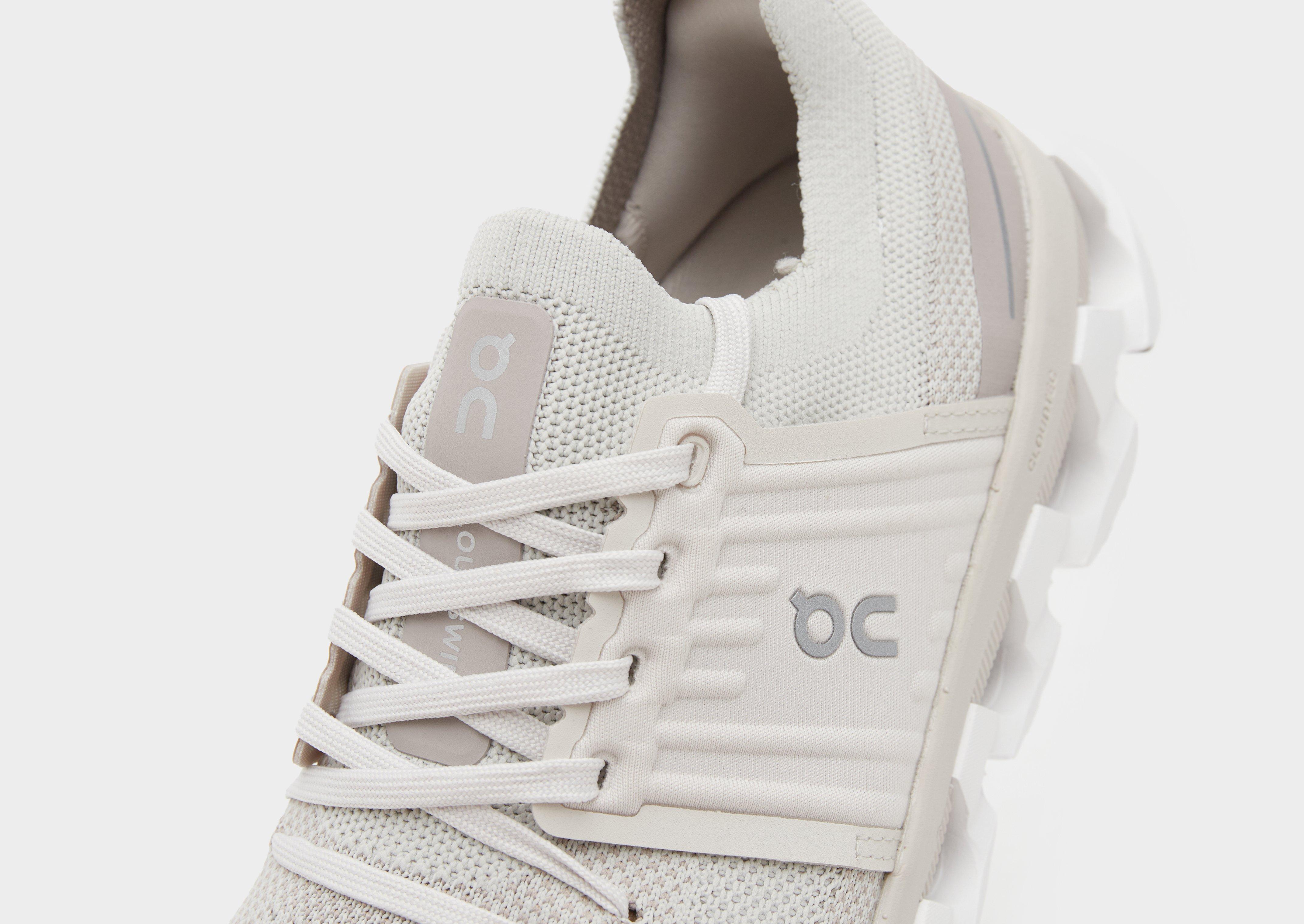 Дамски обувки за бягане ON CLOUDSWIFT 3  3WD10451020 Бежов