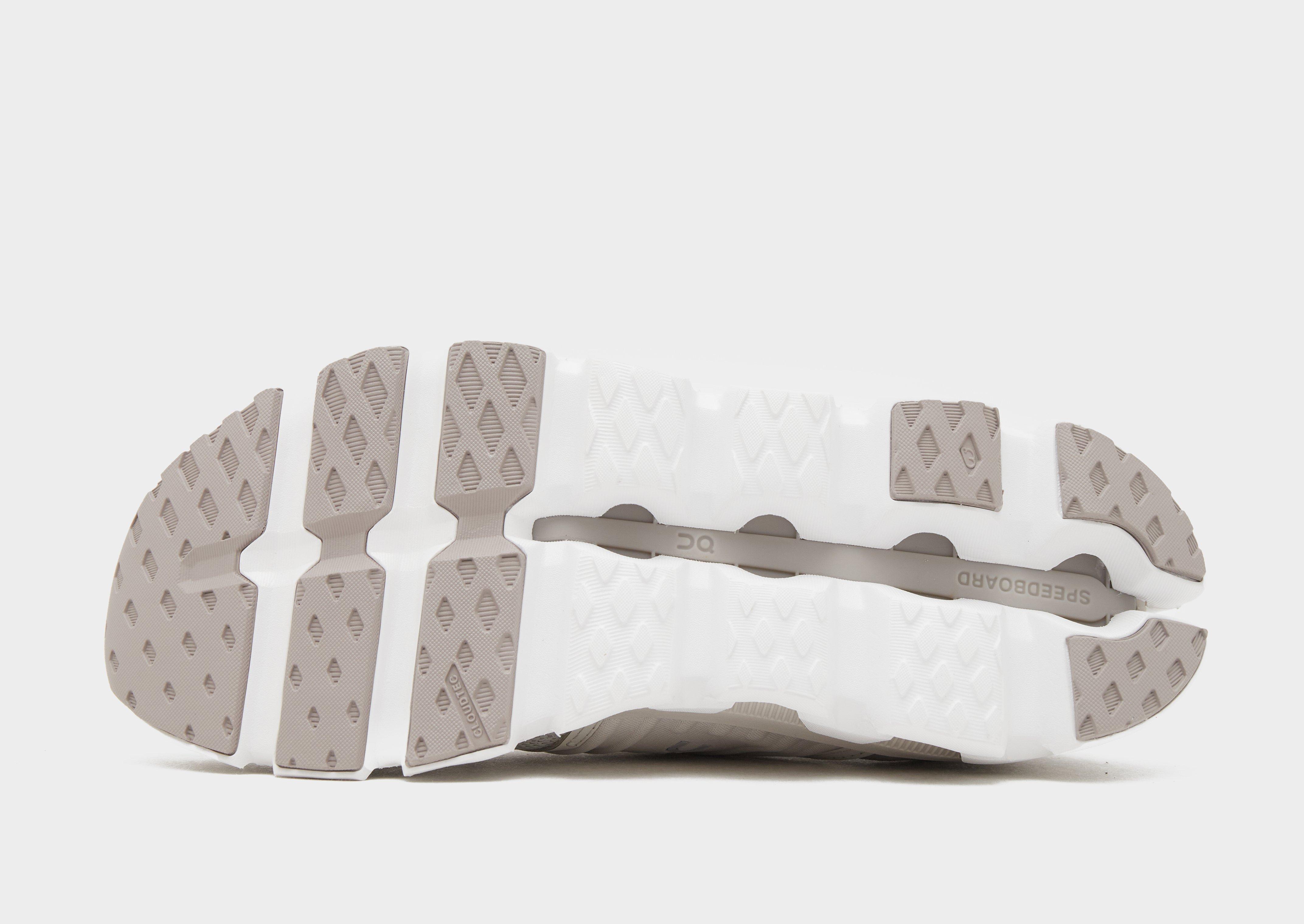 Дамски обувки за бягане ON CLOUDSWIFT 3  3WD10451020 Бежов