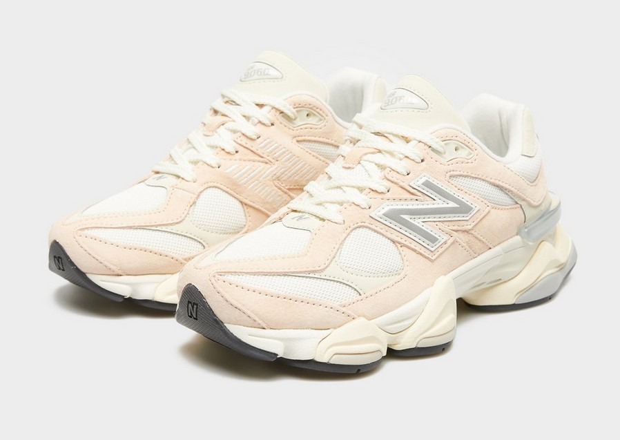 Жіночі кросівки NEW BALANCE 9060 U9060WNA Помаранчевий
