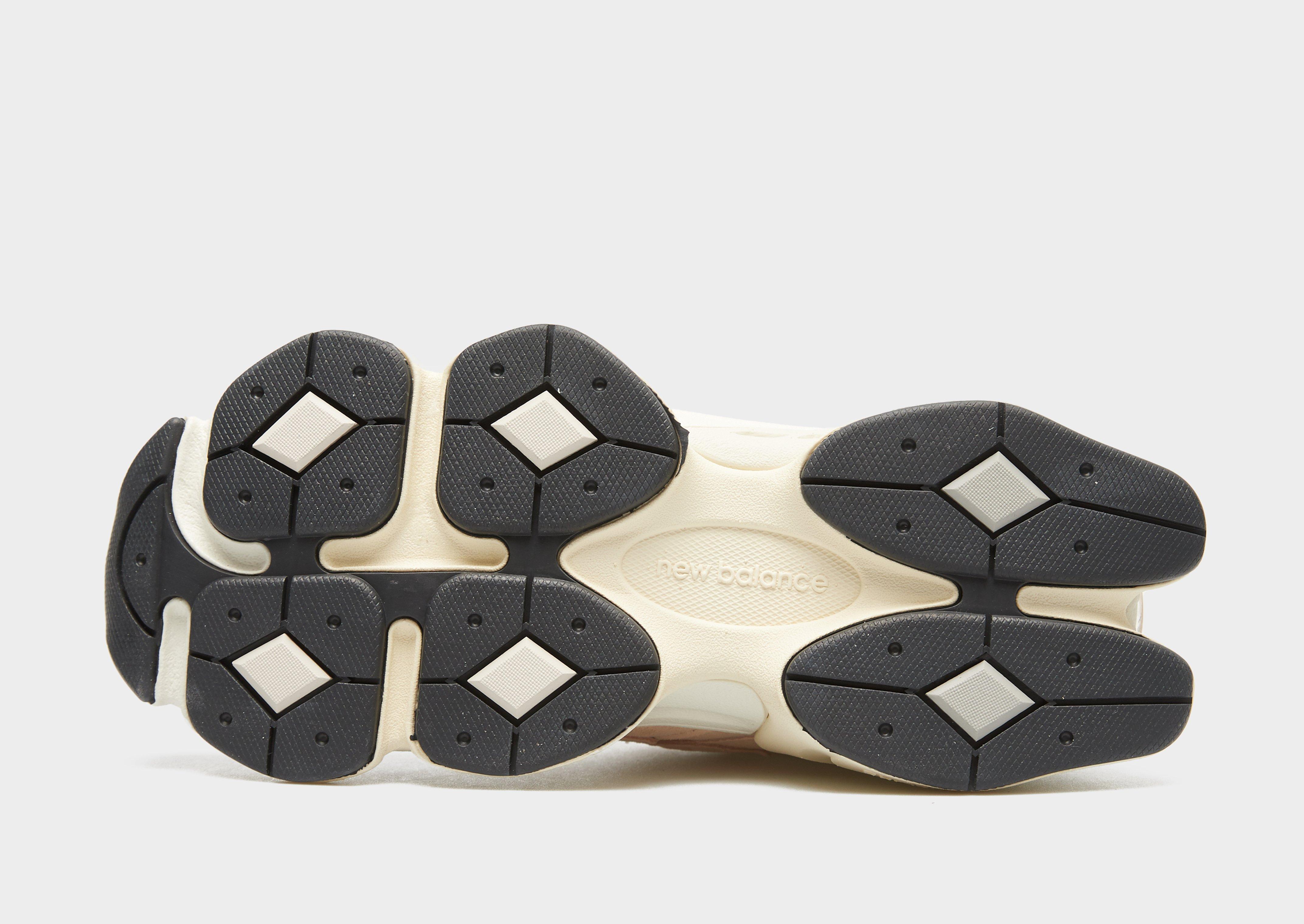 Дамски обувки NEW BALANCE 9060 U9060WNA Оранжев