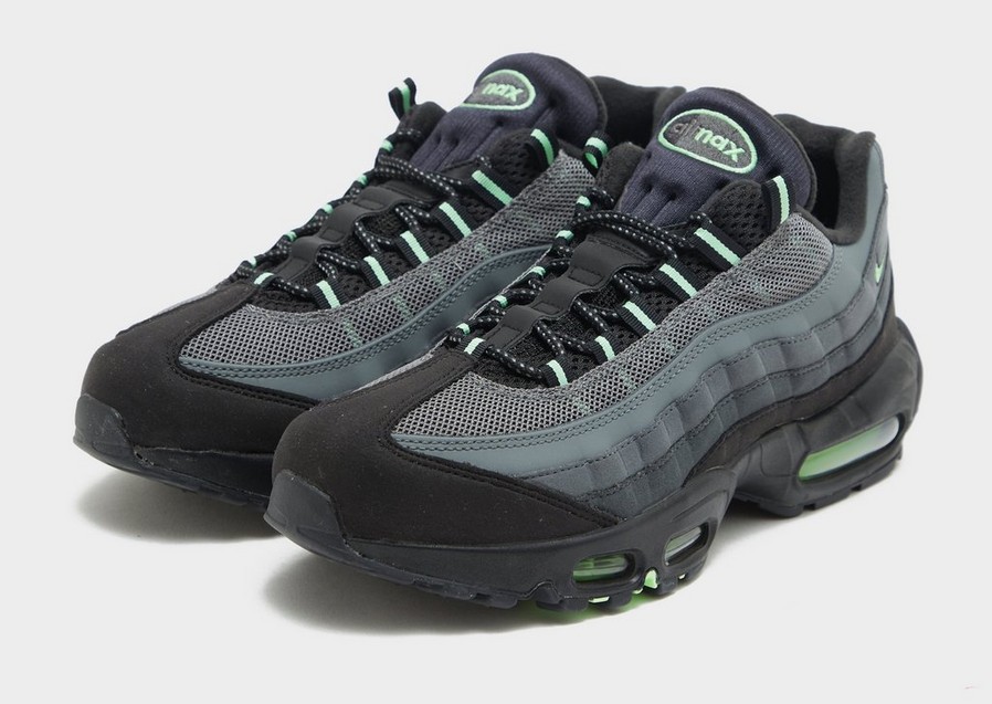 Kedai vyrams NIKE AIR MAX 95 JD HM0622-001 Juoda