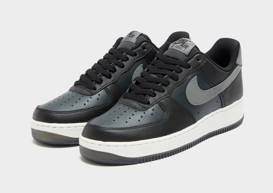 Чоловічі кросівки NIKE AIR FORCE 1 '07 LV8  FJ4170-004 Чорний