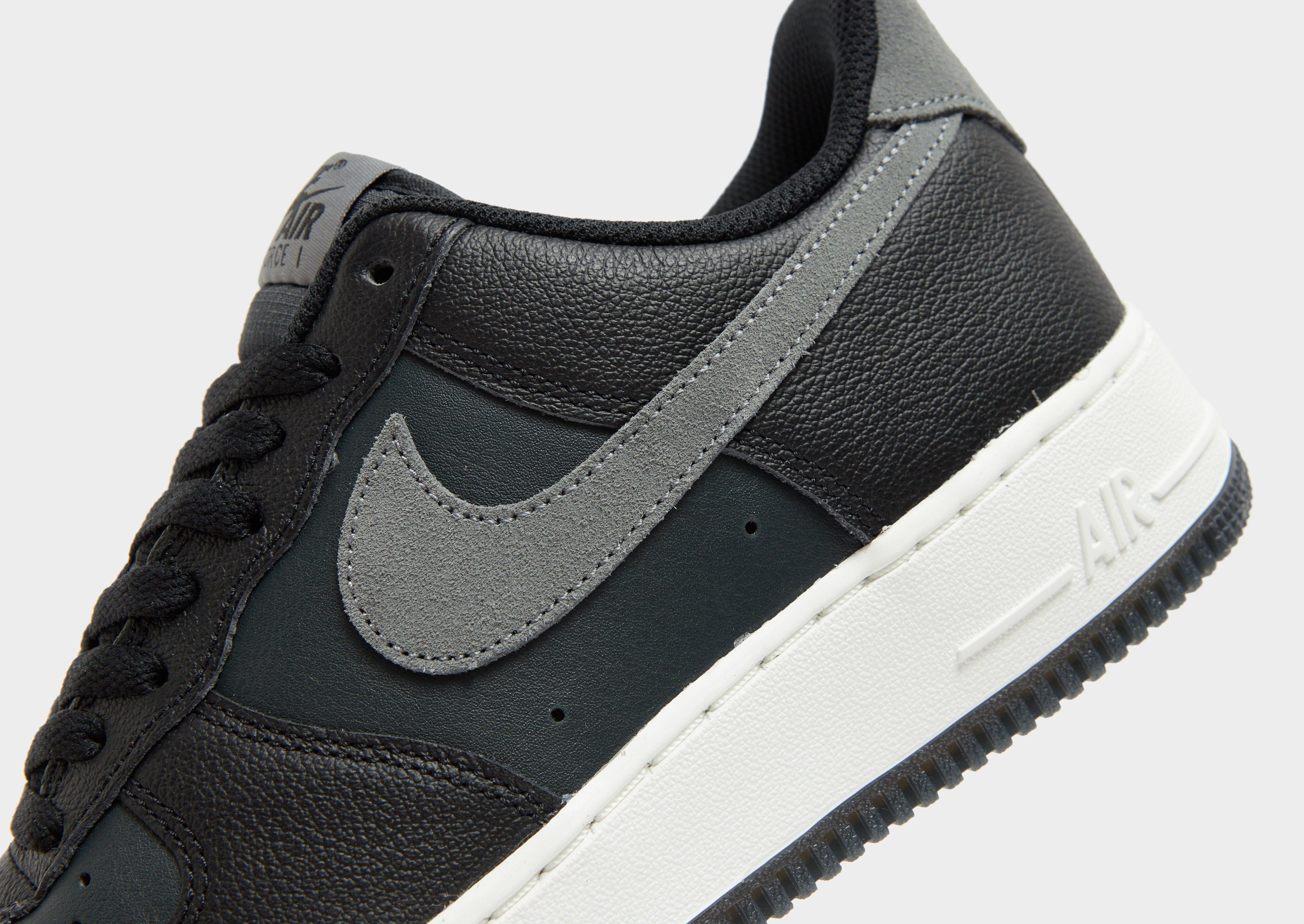 Pánske tenisky NIKE AIR FORCE 1 '07 LV8  FJ4170-004 Černá