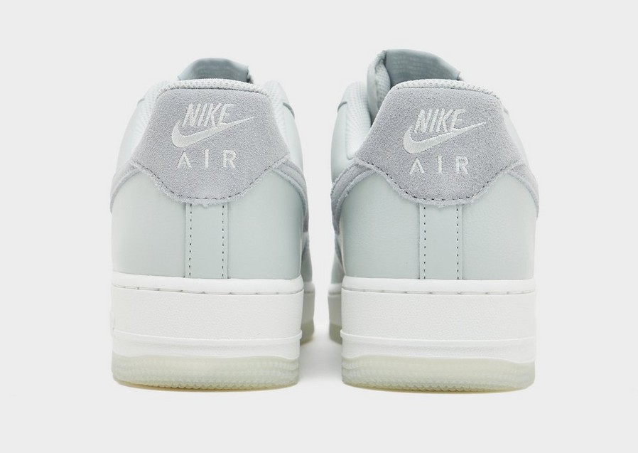 Adidași pentru bărbați NIKE AIR FORCE 1 '07 LV8  FJ4170-003 Gri