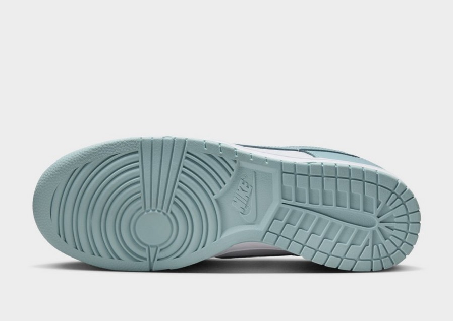 Мъжки маратонки NIKE DUNK LOW RETRO DV0833-106 Бял