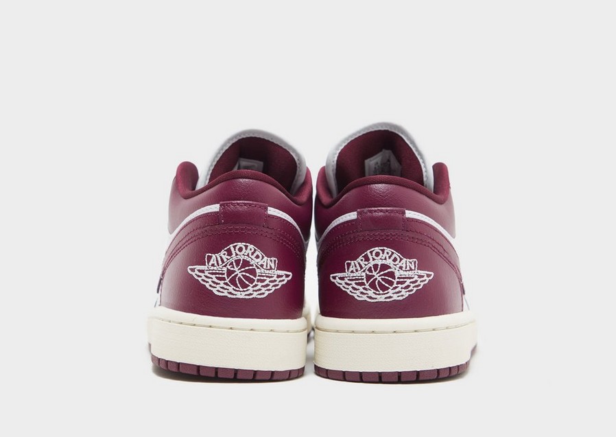 Buty sneakersy damskie AIR JORDAN 1 LOW 