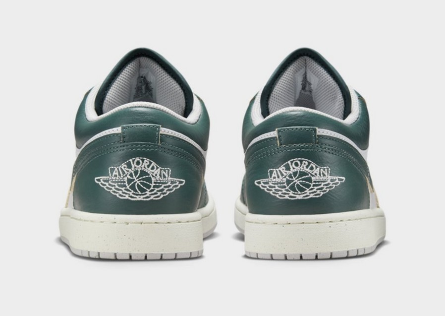 Мъжки маратонки AIR JORDAN 1 LOW SE  FQ7687-300 Син