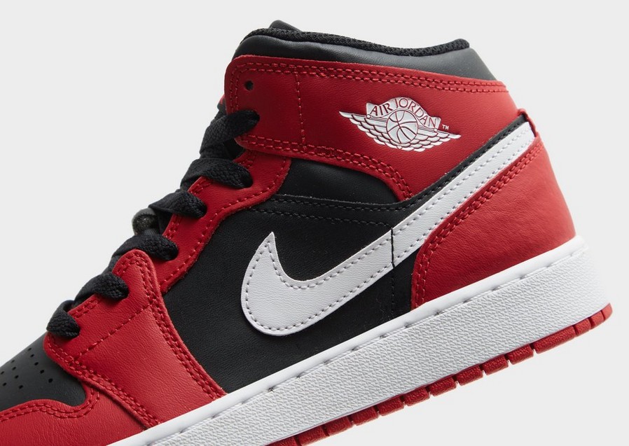 Дитячі кросівки AIR JORDAN 1 MID BG DQ8423-061 Червоний