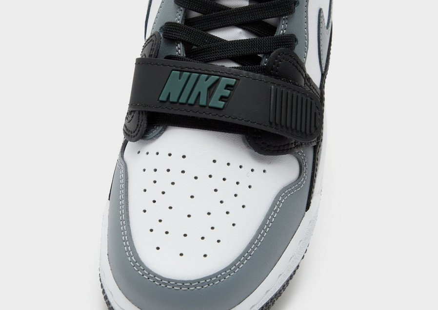 Дитячі кросівки AIR JORDAN LEGACY 312 LOW BG CD9054-131 Сірий
