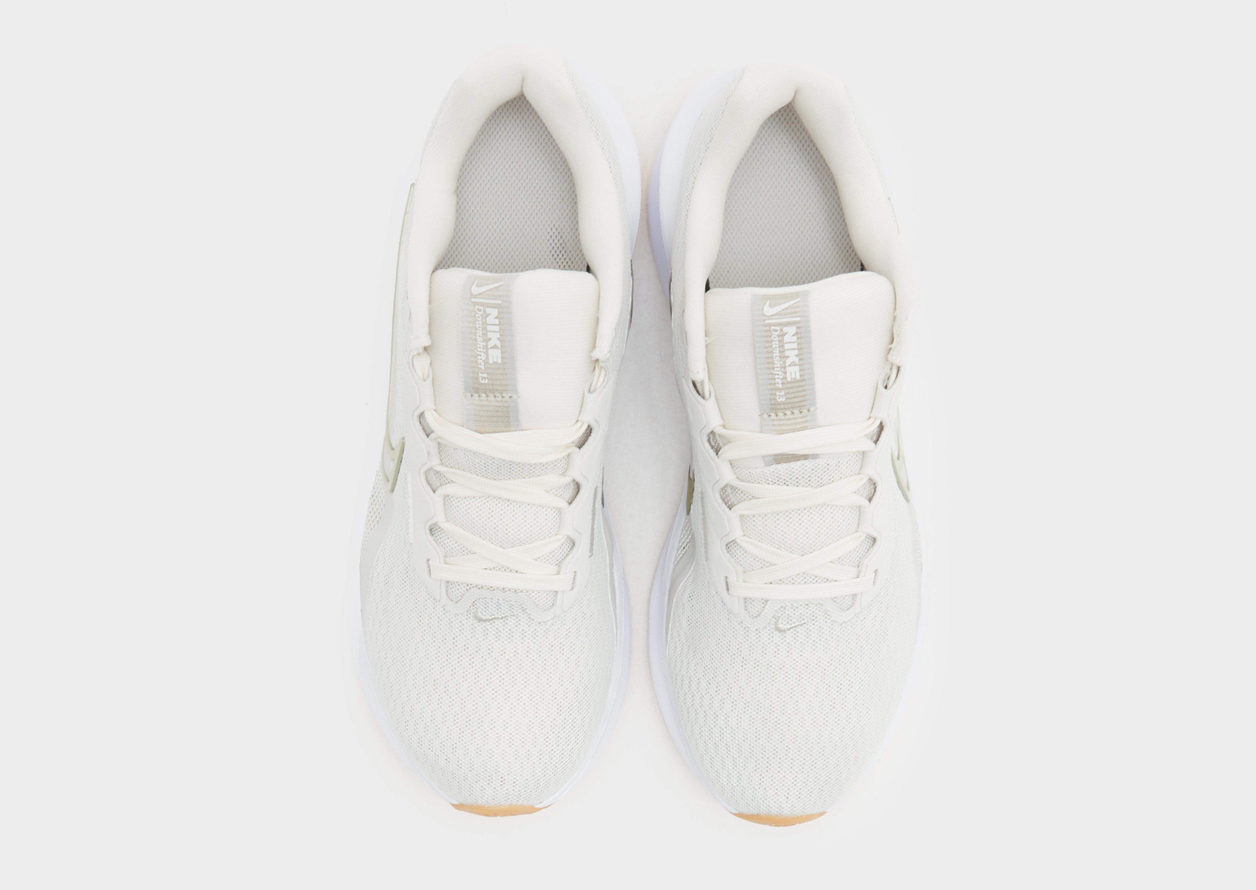 Kedai moterims NIKE W DOWNSHIFTER 13 FD6476-010 Rusva