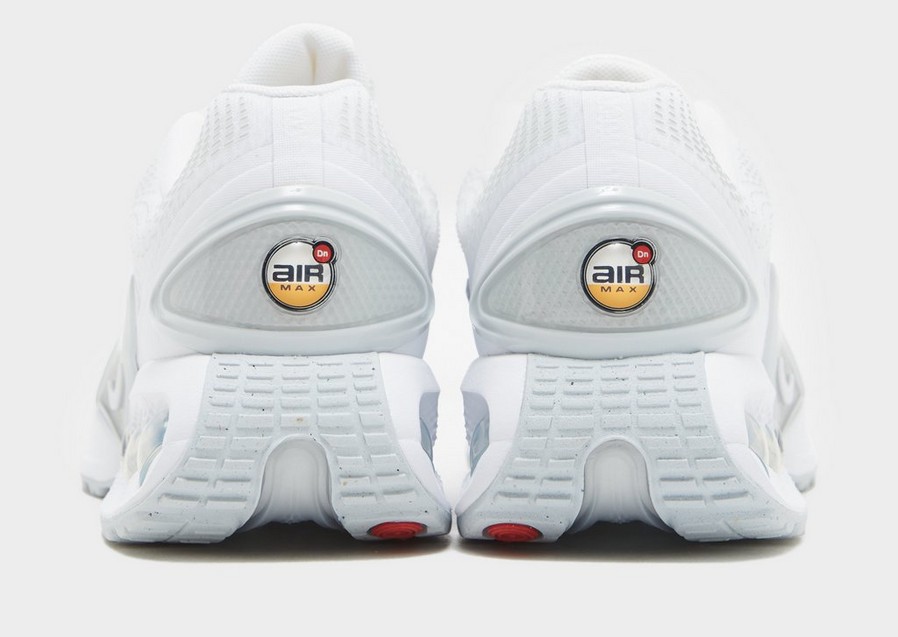 Жіночі кросівки NIKE W AIR MAX DN FJ3145-102 Білий