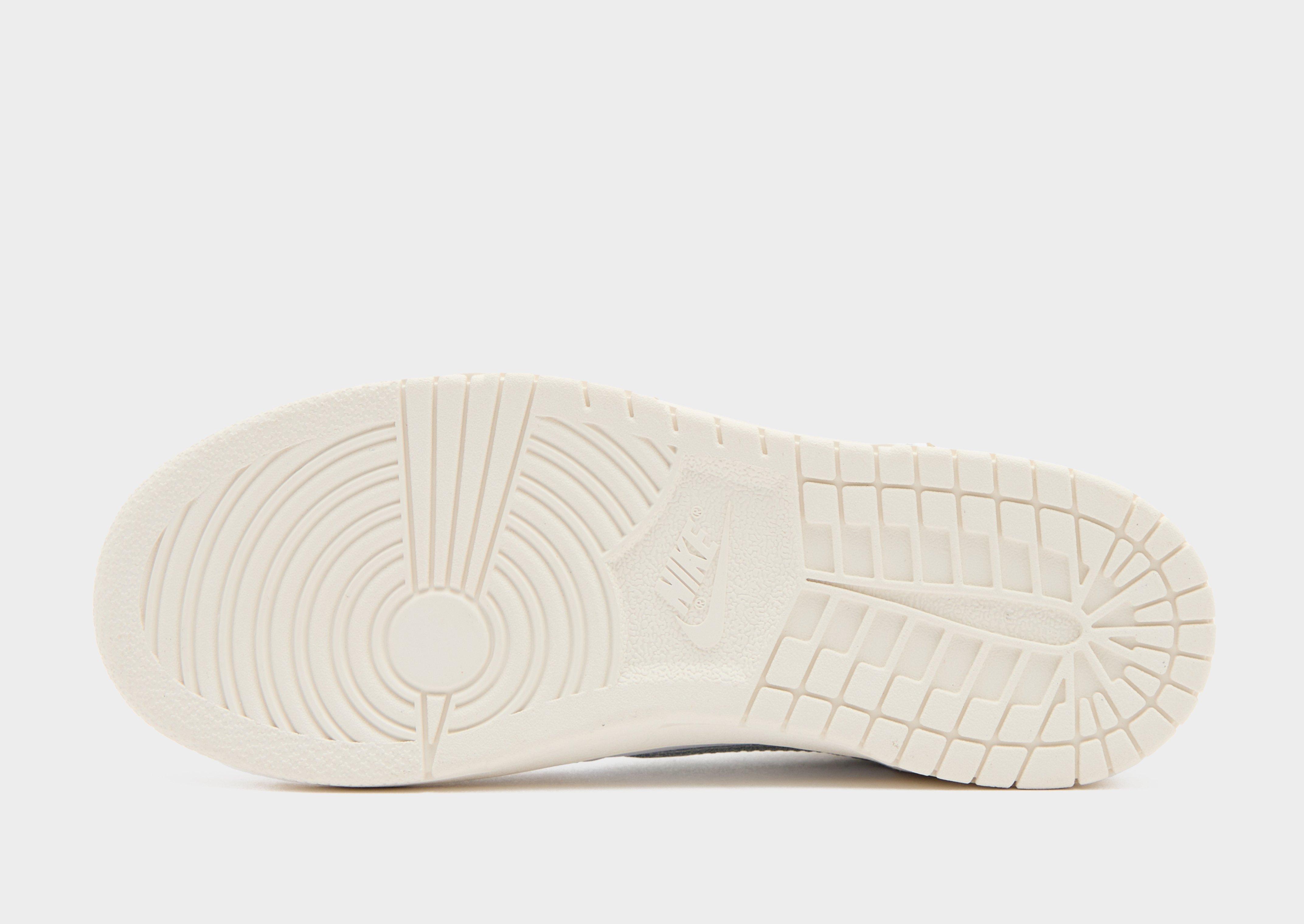 Gyerek sneakers NIKE DUNK LOW BP FB9108-109 Krém