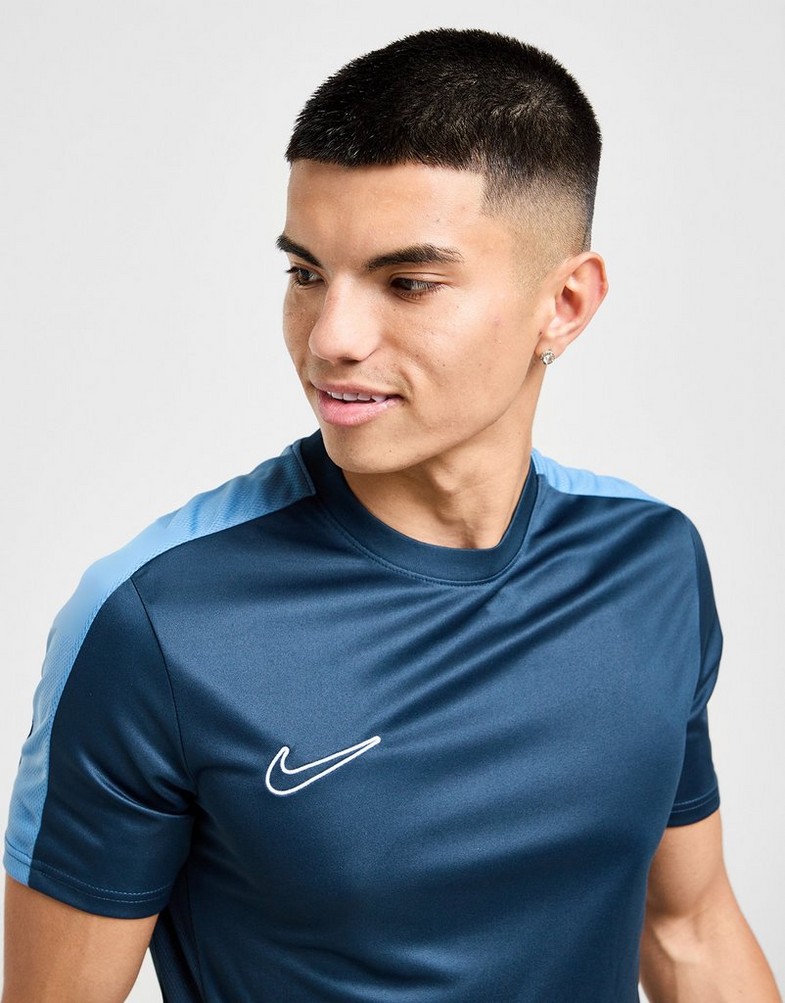 Чоловічі футболки NIKE ФУТБОЛКА M NK DF ACD23 ТОП SS BR DV9750-478 Темно-синій