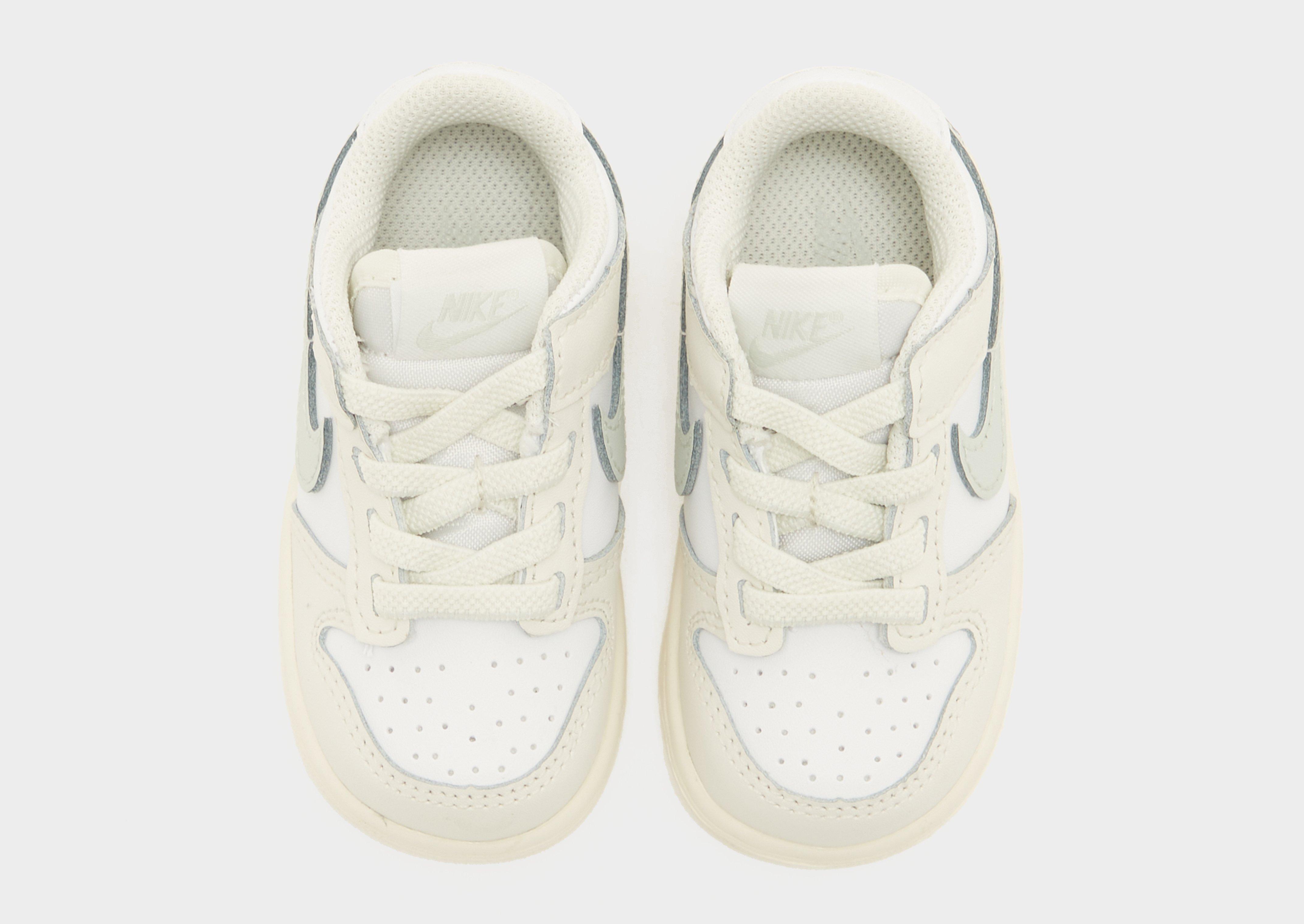 Adidași pentru copii NIKE DUNK LOW BTE FB9107-109 Crem