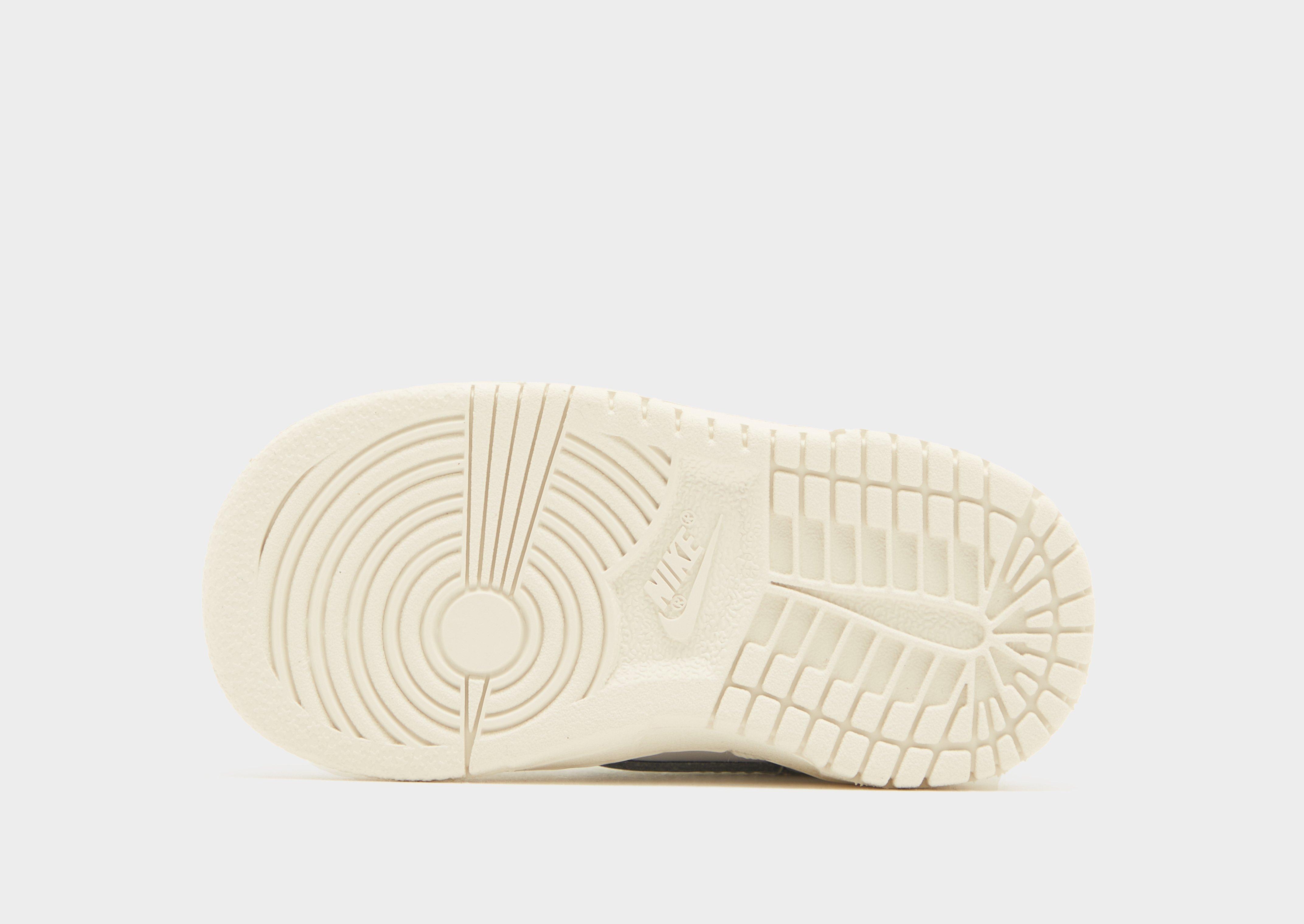 Adidași pentru copii NIKE DUNK LOW BTE FB9107-109 Crem