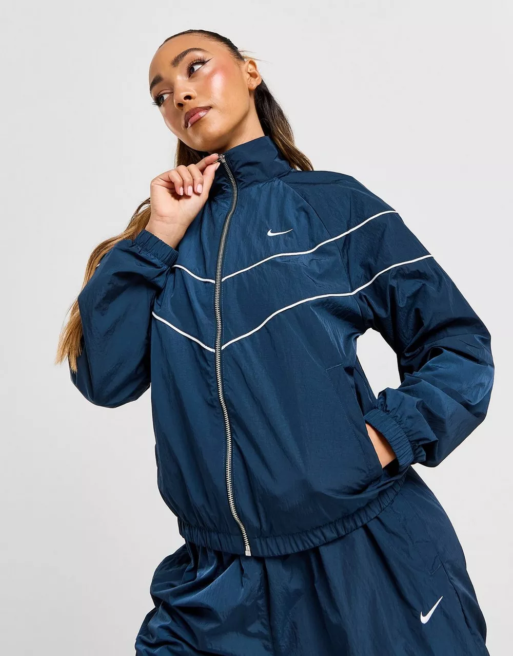 NIKE КУРТКА W NSW NK WR WVN UV FZ JKT, фото 1 з 5