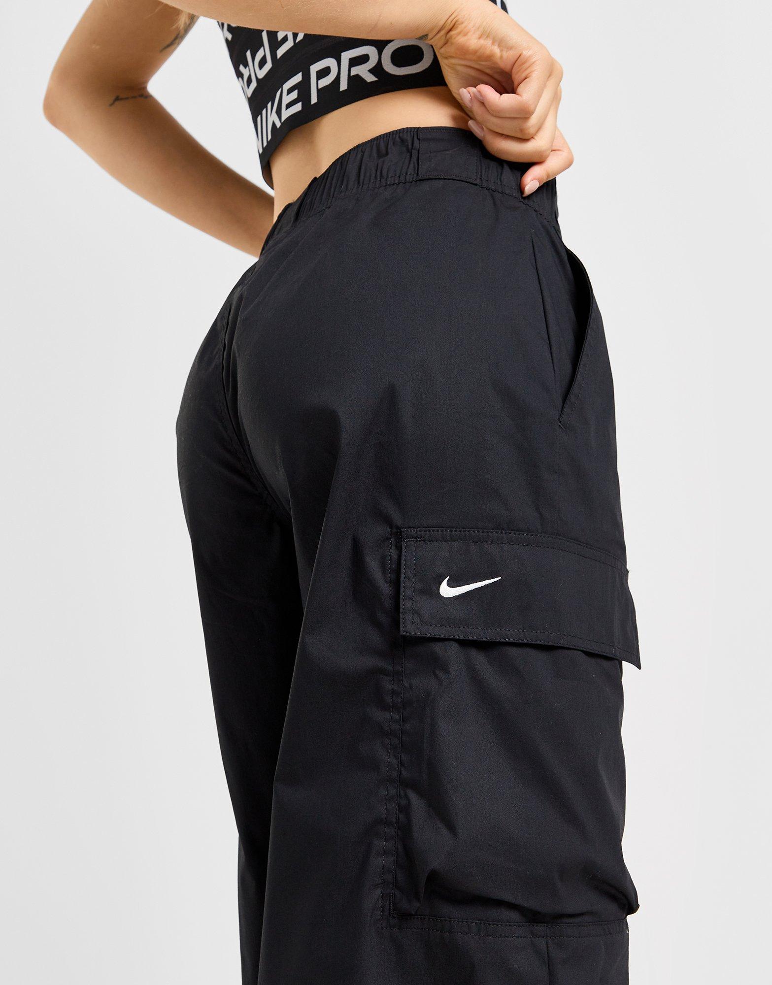 Moteriškos kelnės NIKE KELNĖS W NSW WOVEN OS PANT HR GLS HM4322-010 Juoda
