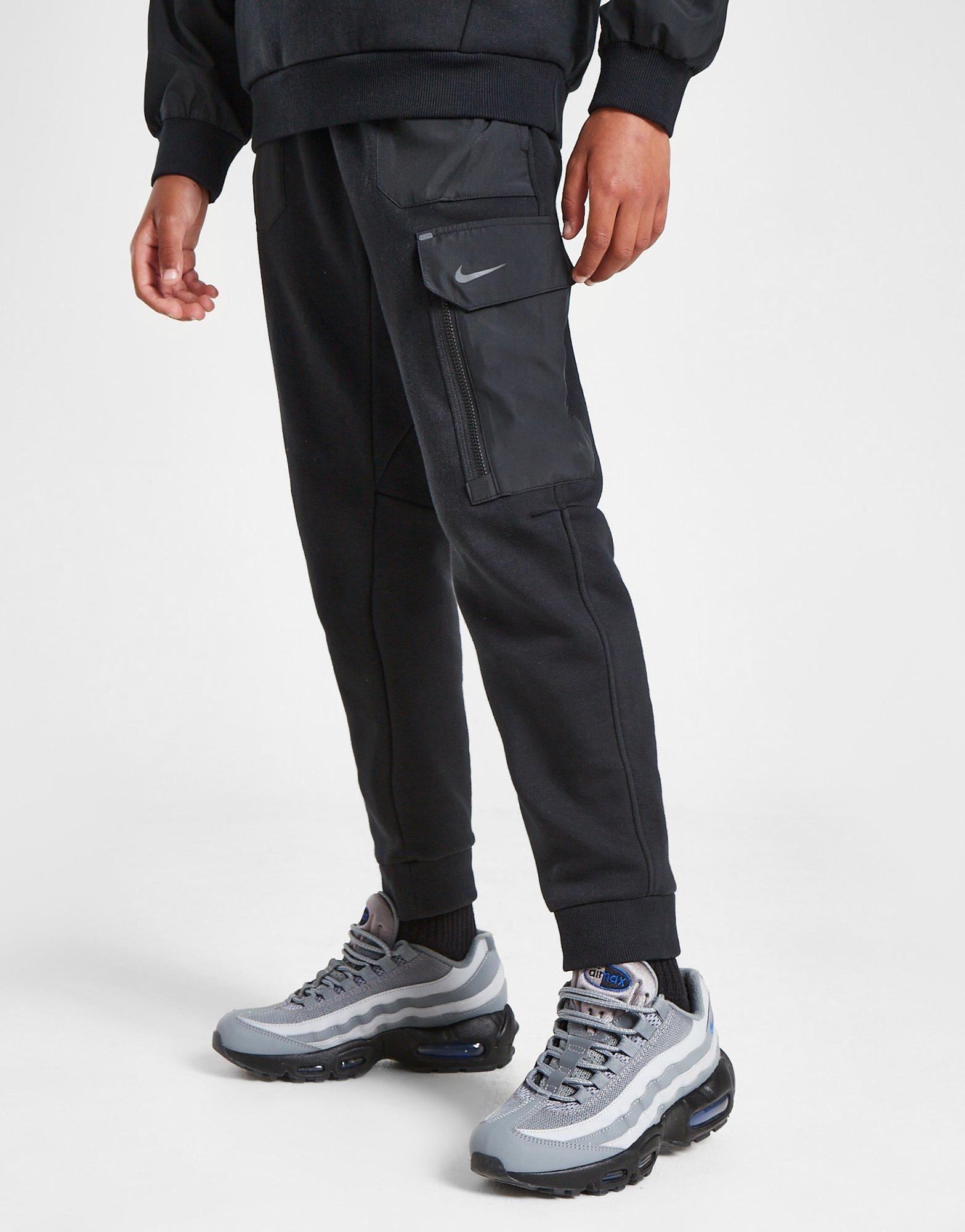 Pantaloni pentru copii NIKE PANTALONI  K NSW CITY UTILITY EO FLC PANT FZ5022-010 Negru
