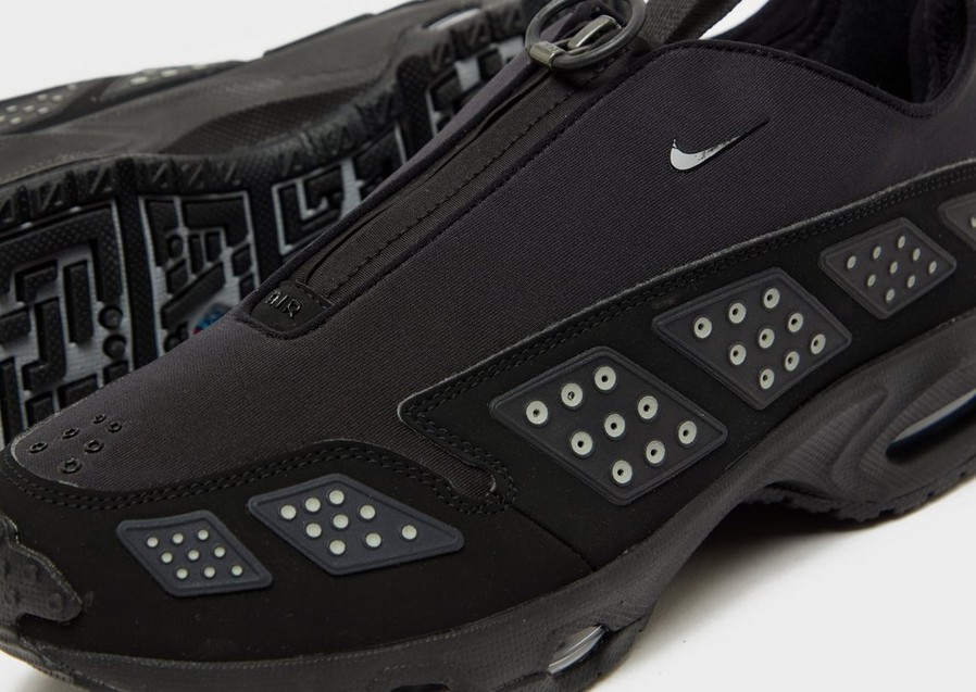 Adidași de damă NIKE AIR MAX SNDR FZ2068-001 Negru