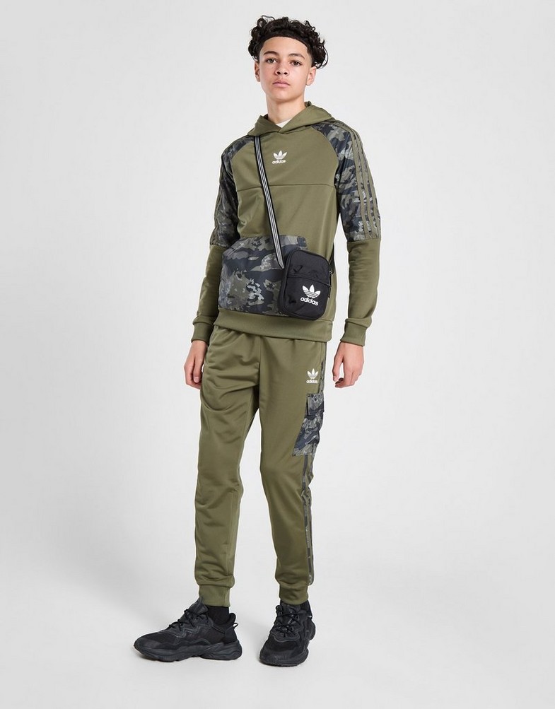 Дитячі штани ADIDAS ШТАНИ BOS CAMO JOG OLV/BLK B JG6101 Зелений
