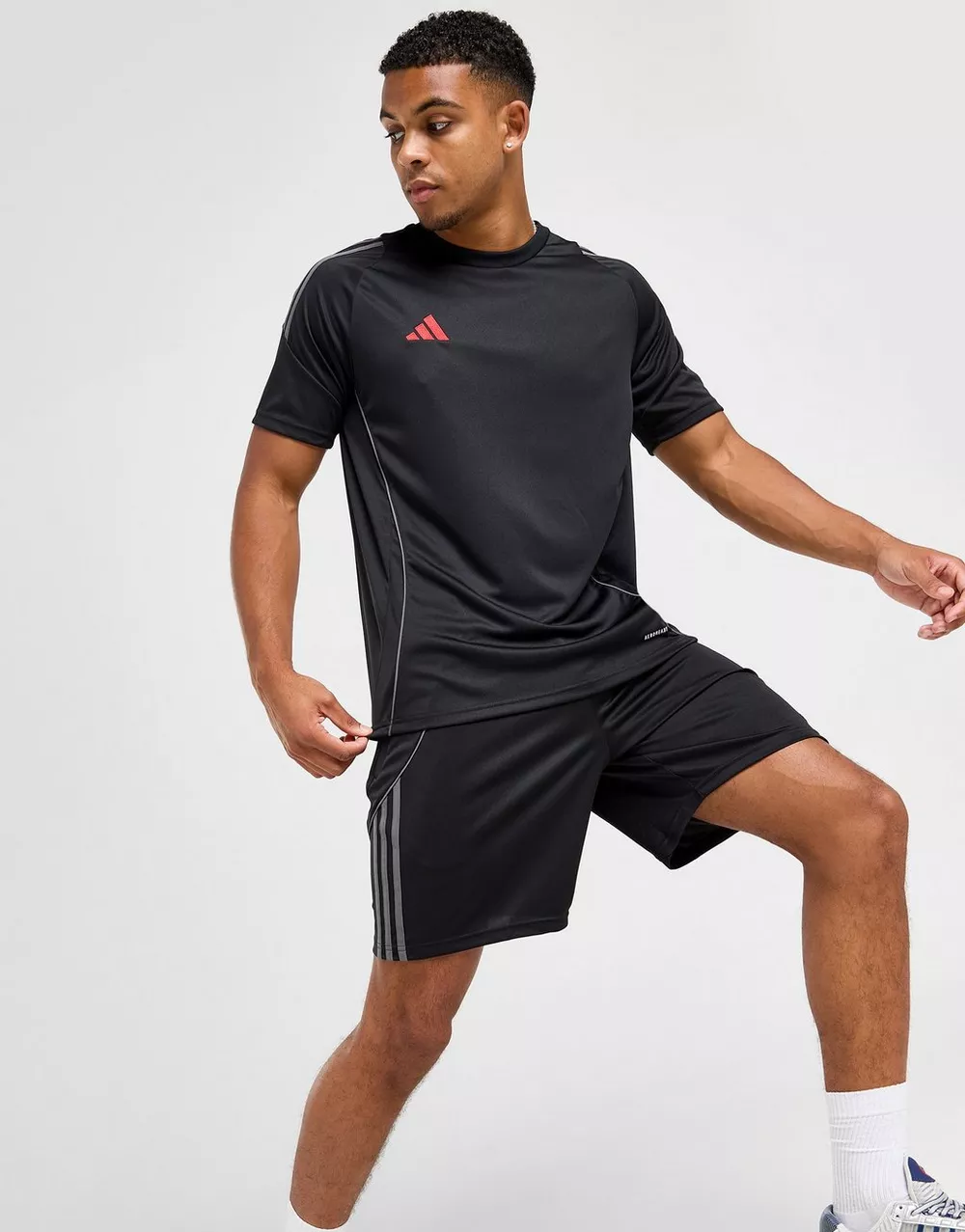 ADIDAS ФУТБОЛКА TIRO TEE BLK/RED, фото 1 з 5