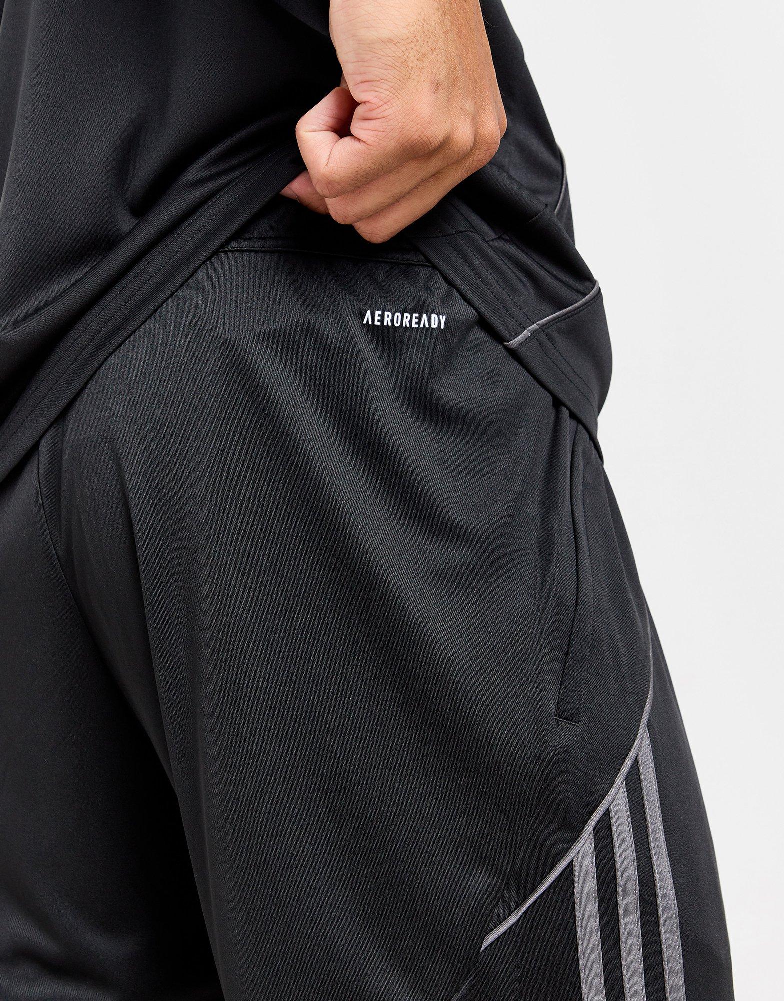 adidas ジャケット ブラック　短丈 adidas ショート丈 ナイロン トラックジャケット Sサイズ - メルカリ