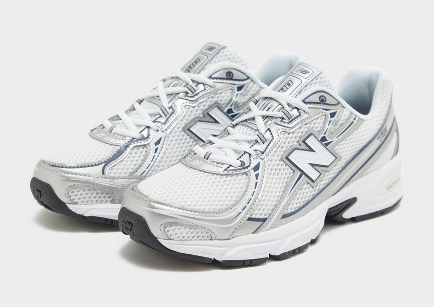 New Balance 740 V2