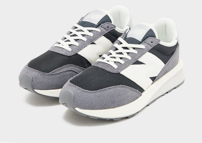 New Balance 370