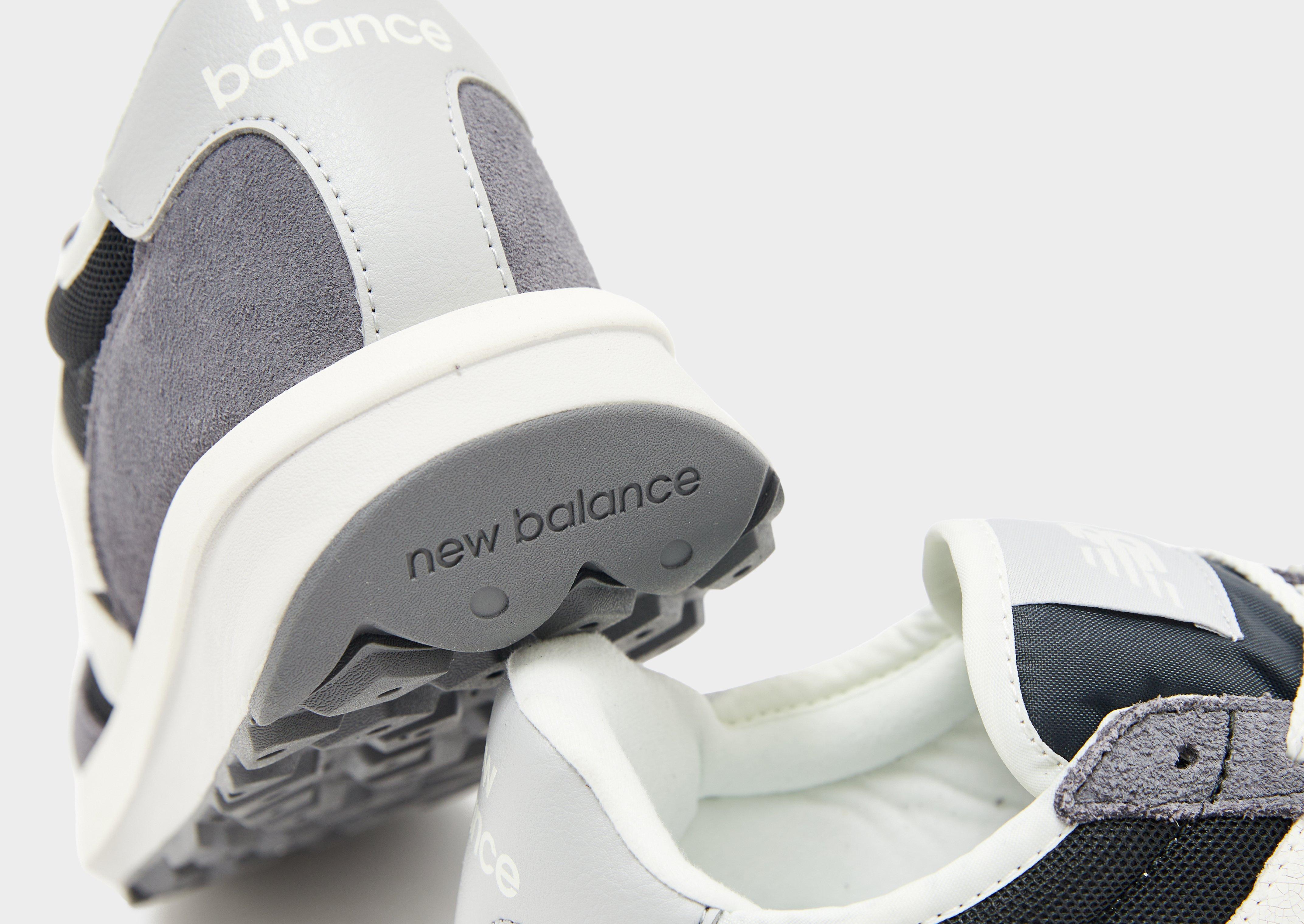 New Balance 370