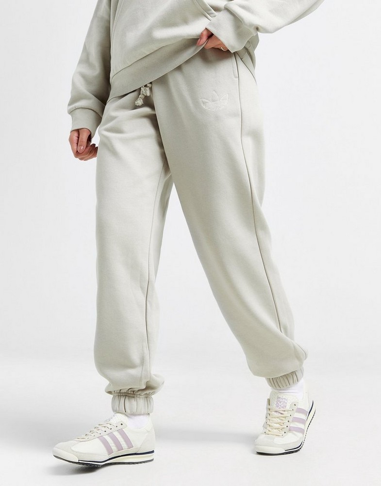 Pantaloni pentru femei ADIDAS PANTALONI  JOGGERS JI9909 Verde