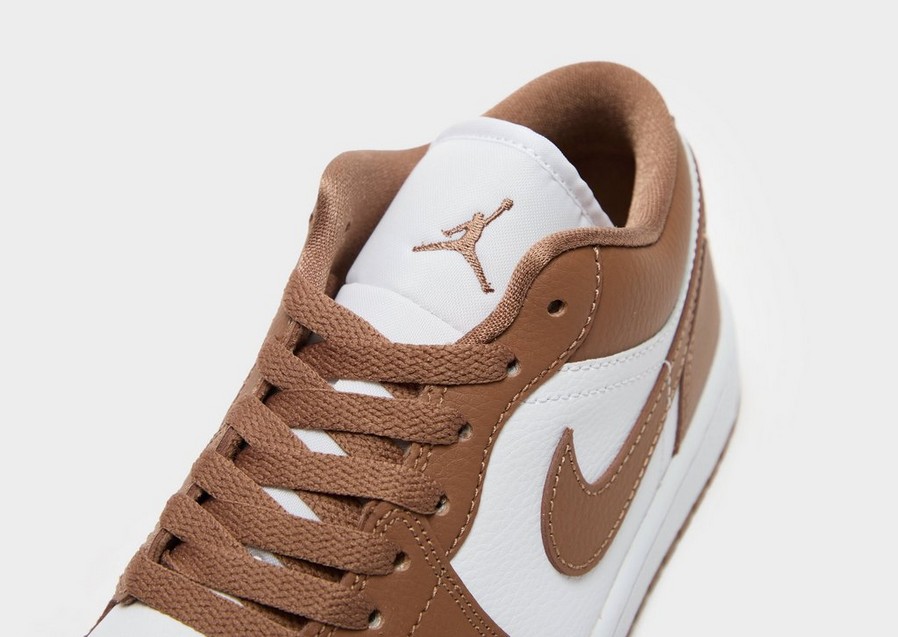 Дамски обувки AIR JORDAN 1 LOW  DC0774-202 Бял