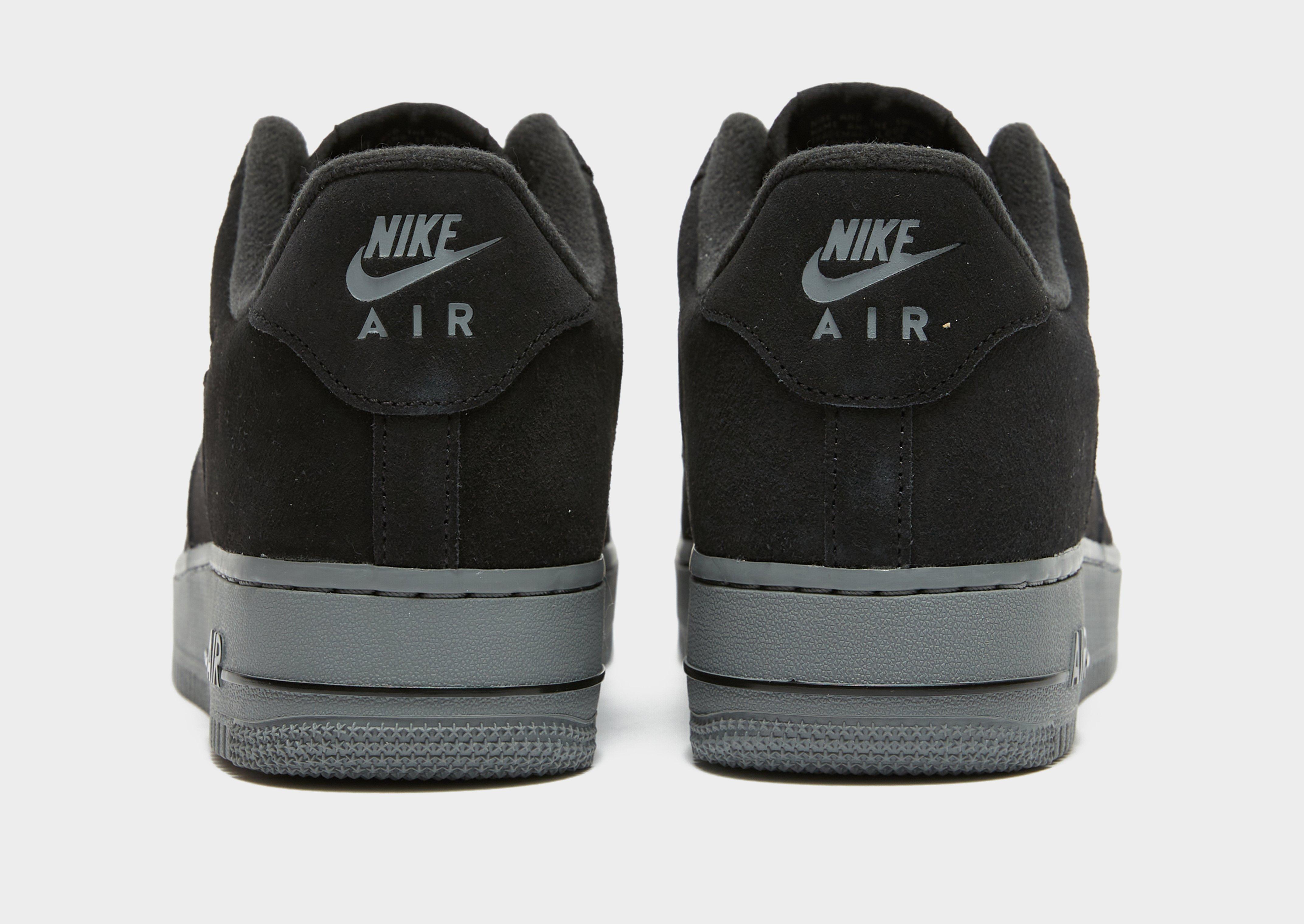 Pánske tenisky NIKE AIR FORCE 1 JEWEL HQ3827-002 Černá