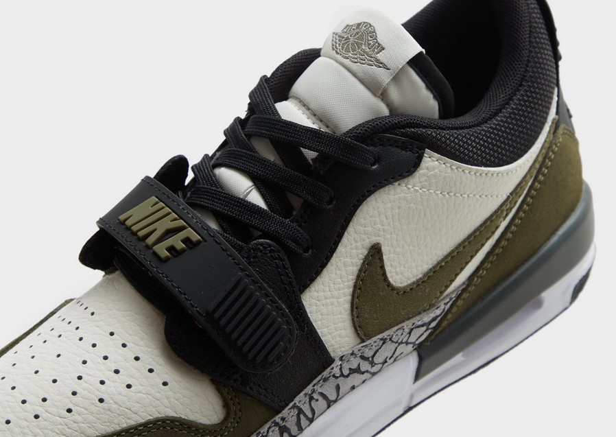 Детски маратонки AIR JORDAN LEGACY 312 LOW CD9054-120 Каки