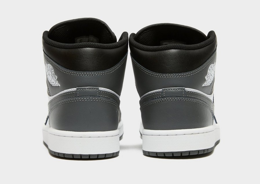 Чоловічі кросівки AIR JORDAN 1 MID DQ8426-001 Сірий