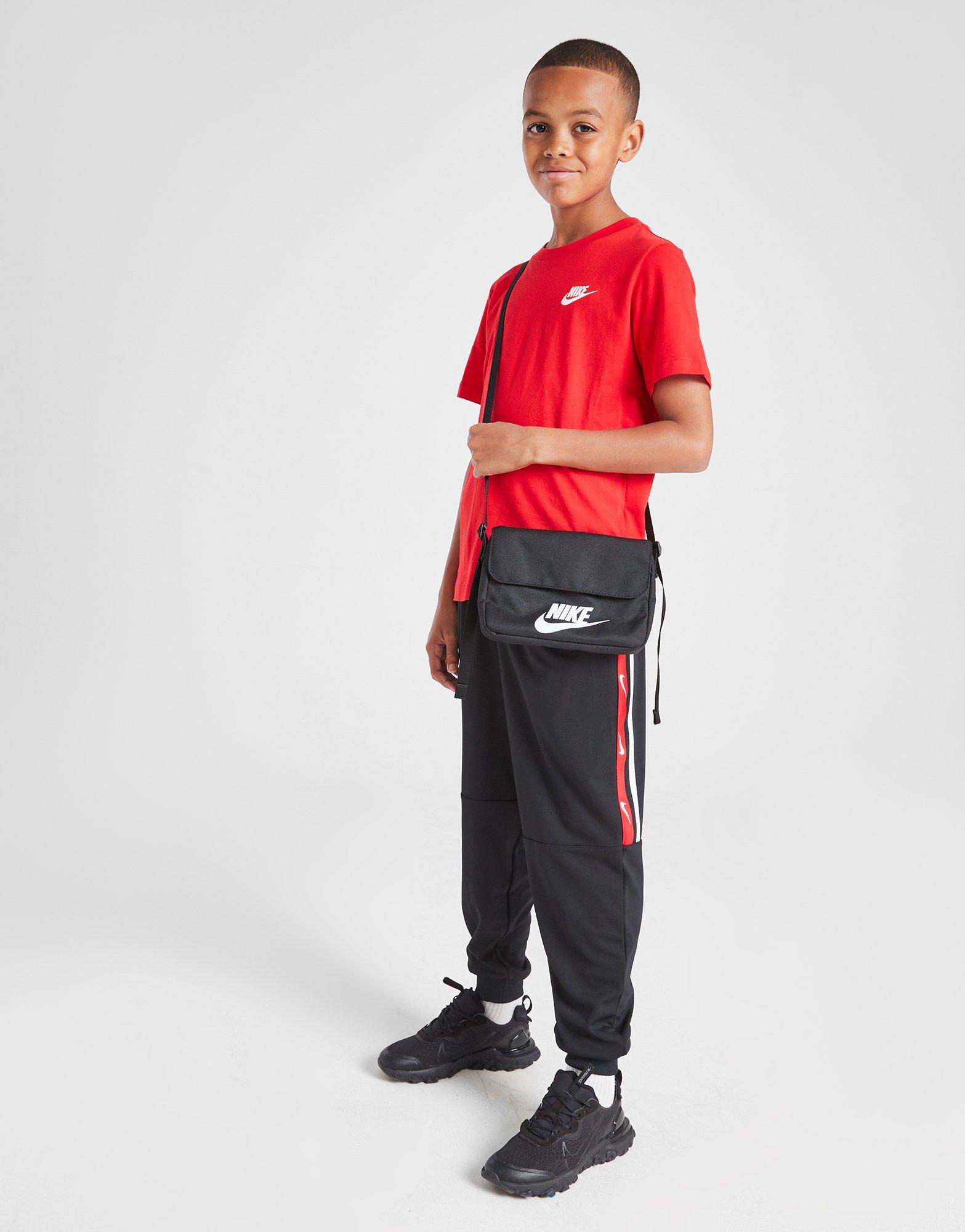 Gyerek póló NIKE PÓLÓ K NSW TEE EMB FUTURA LBR B FZ5177-657 Piros