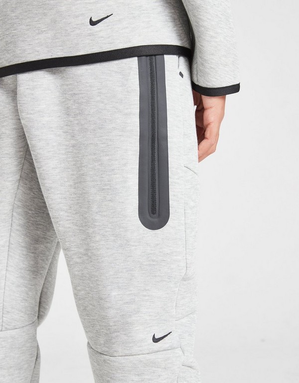 Nike Nohavice B Nsw Tech Fleece Jogger B