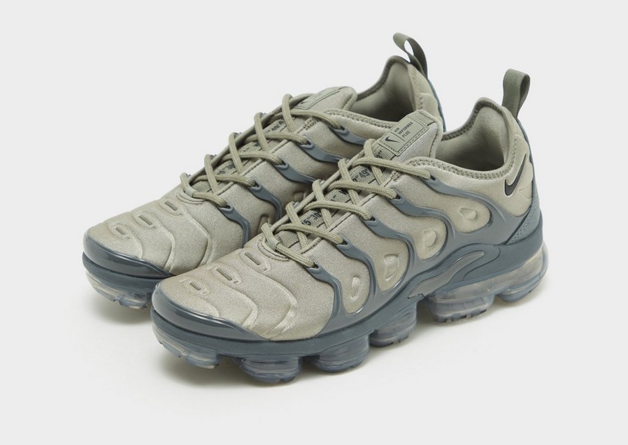 Buty sneakersy męskie NIKE AIR VAPORMAX PLUS