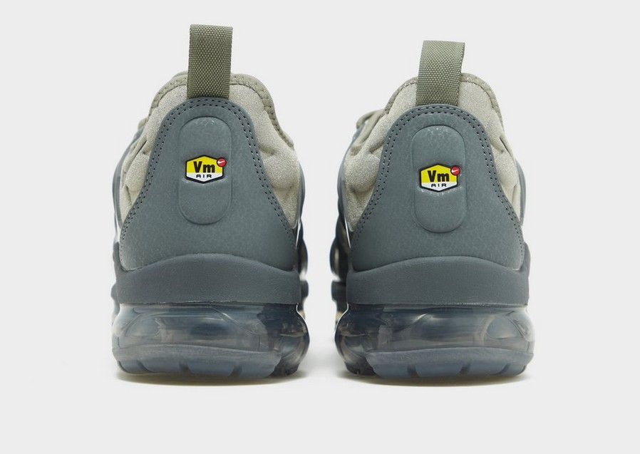 Buty sneakersy męskie NIKE AIR VAPORMAX PLUS