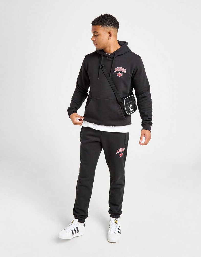 Bluză pentru bărbați ADIDAS BLUZĂ CU GLUGĂ COLLEGIATE REGULAR HOODIE JW6690 Negru